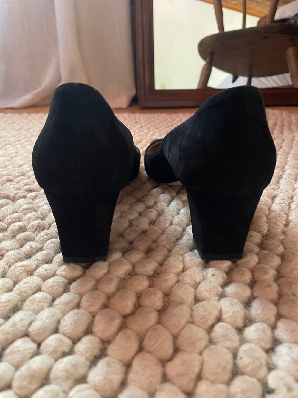 Manolo Blahnik Okkatopla 50 Pumps - Picture 4 of 8